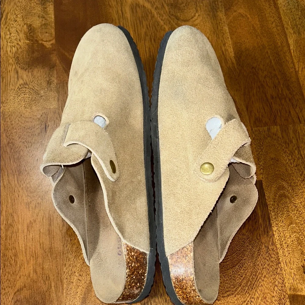 Guoloufei leather suede clogs 8/ 8.5 Men's Beige Slip-On women’s 10/10.5